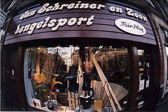 De winkel van Jan Schreiner & Zoon.